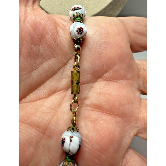 Vintage Italian 22.5" White Red Millefiori Glass Beaded Necklace Hand Knotted - Picture 3 of 4